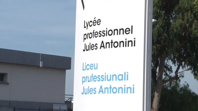 Intervention “cyberprévention” au LEP Jules Antonini